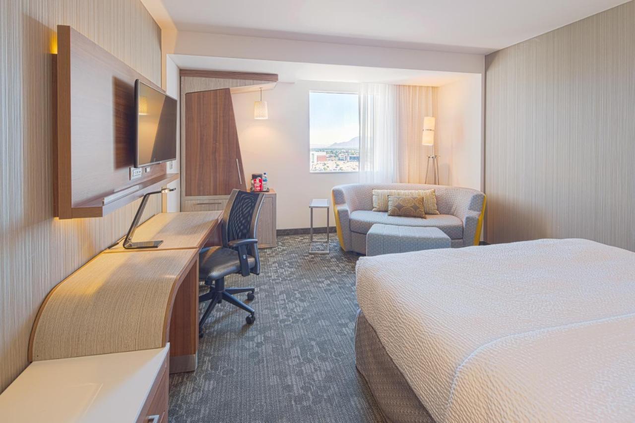 คอร์ตยาร์ด ซัลติโย Hotel ซัลติโญ ภายนอก รูปภาพ